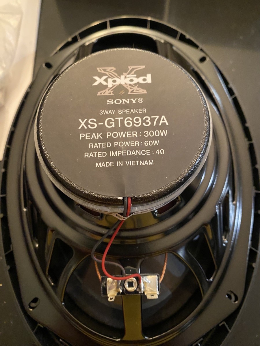 Sony XS GT6937A 3 Way 6 X 9 inch Speaker Set XPLOD 300W 4 OHM
