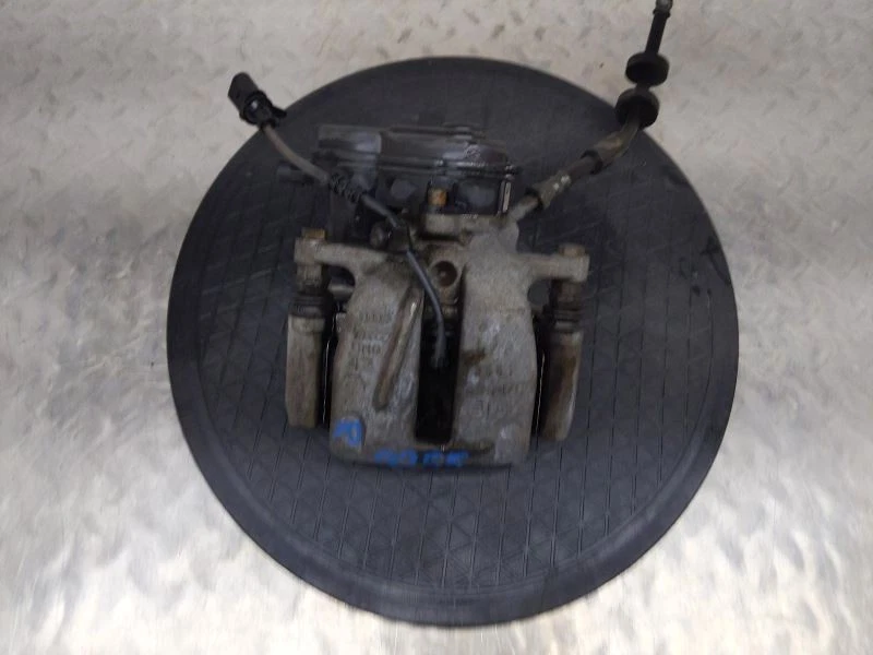 Pinza de pasajero trasera 356 mm 14,01" rotor compatible con 11-18 AUDI A8 731240 Foto 4 de 4