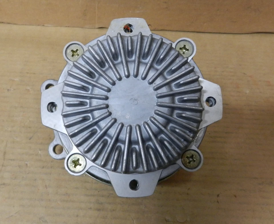 1973-80 Datsun Car & Pickup 1.8L 升 2.0L 全新售后水泵 带风扇手拿包 — 第 3/4 张图片