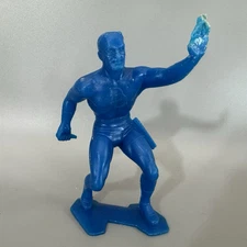 Vintage 1967 MARX Marvel DAREDEVIL Plastic Figure Blue BROKEN HOOK Wear 5"
