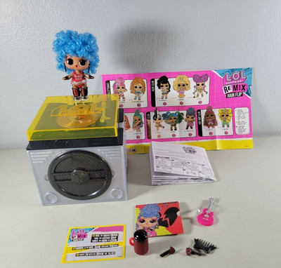 L.O.L. Surprise Remix Hair Flip Doll Twisted Sister Record, Guitar & Instruction