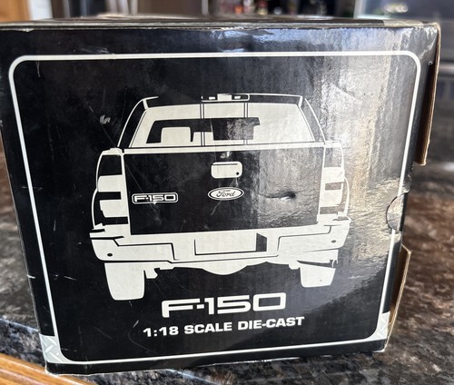 BEANSTALK 2004 FORD F-150 PICKUP TRUCK SUMMER DEALER MEETING FACTORY TOUR 1:18 - Picture 6 of 8