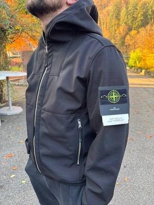 Jacke mit Kapuze , Gr. M ; Stone Island , Schwarz; Herren Logo Patch