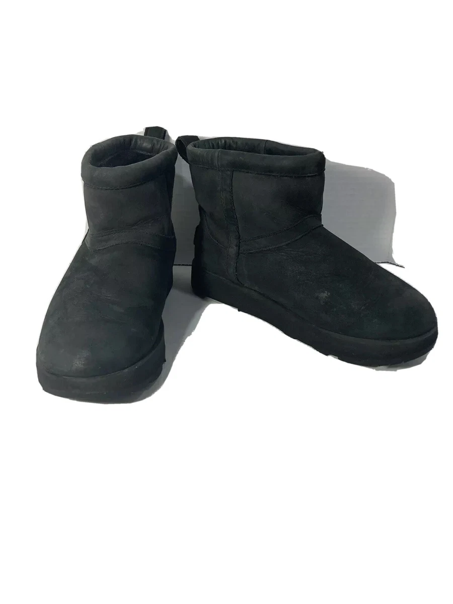 Ugg Classic Mini II Womens 7 Shearling Bootie in Black Vibram