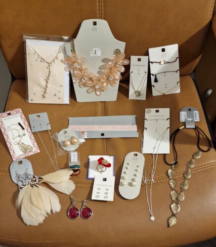 Bundle of NEW assorted jewellery for  gift/party/fair/gift/car boot - Picture 1 of 7