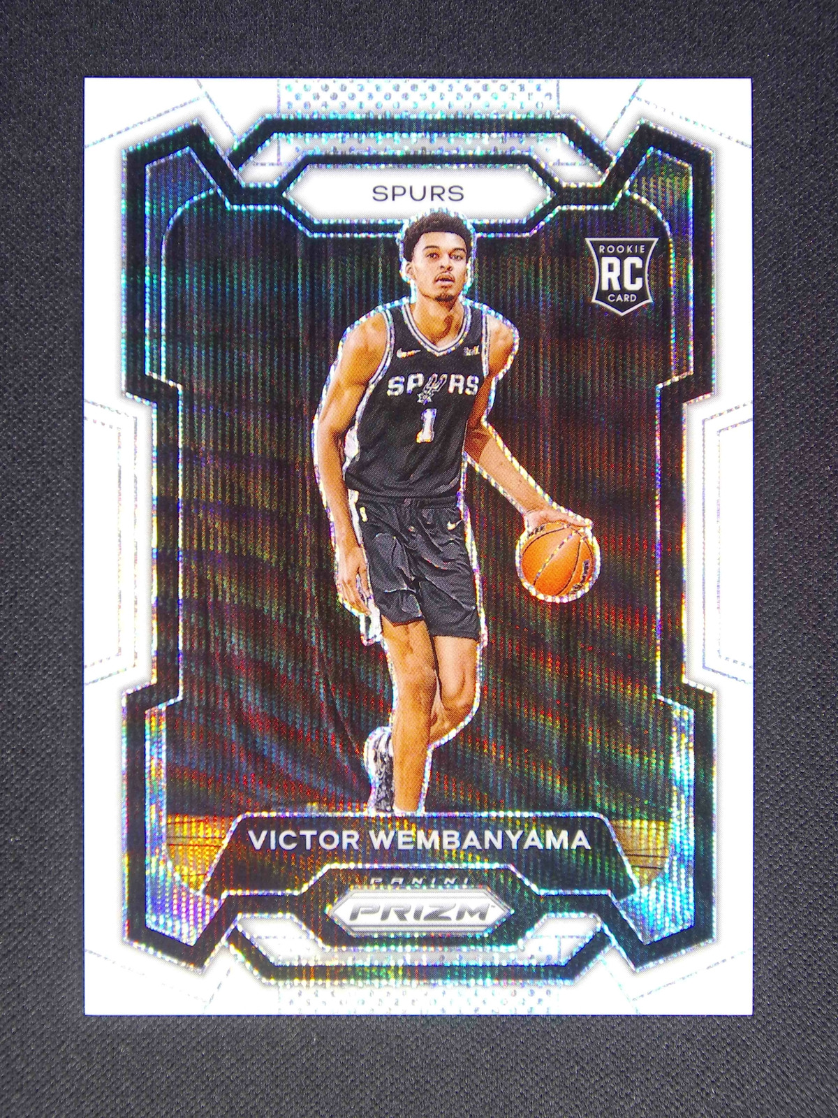 2023-24 Panini Prizm Victor Wembanyama #136 RC Rookie White Wave /38