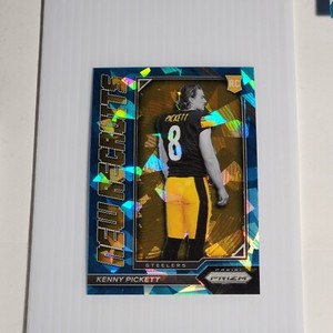 2022 Panini Prizm Kenny Pickett #NR-1 New Recruits Blue Ice Prizm RC /99 C004