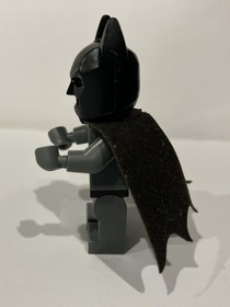 LEGO DC Minifigure Batman Dark Bluish Gray Suit Gold Belt sh0089 76012 76013