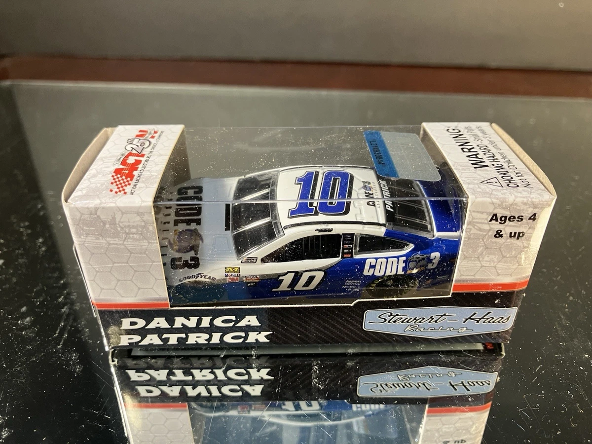 Danica Patrick NASCAR Racecar Diecast Racing Cars 2017 Vehicle