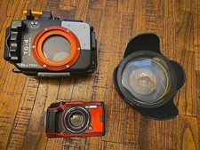 Olympus Tough TG-5 -Red : With TG-4 Deepwater Housing