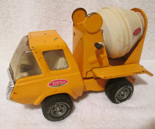 Vintage Tonka Pressed Steel Metal Cement Mixer Truck Orange Crank Handle 1970s