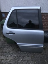 Mercedes ML w163 MOPF Tür Hinten Rechts Brilliantsilber Mercedes ML w163 MOPF Tür Hinten Rechts Brilliantsilber