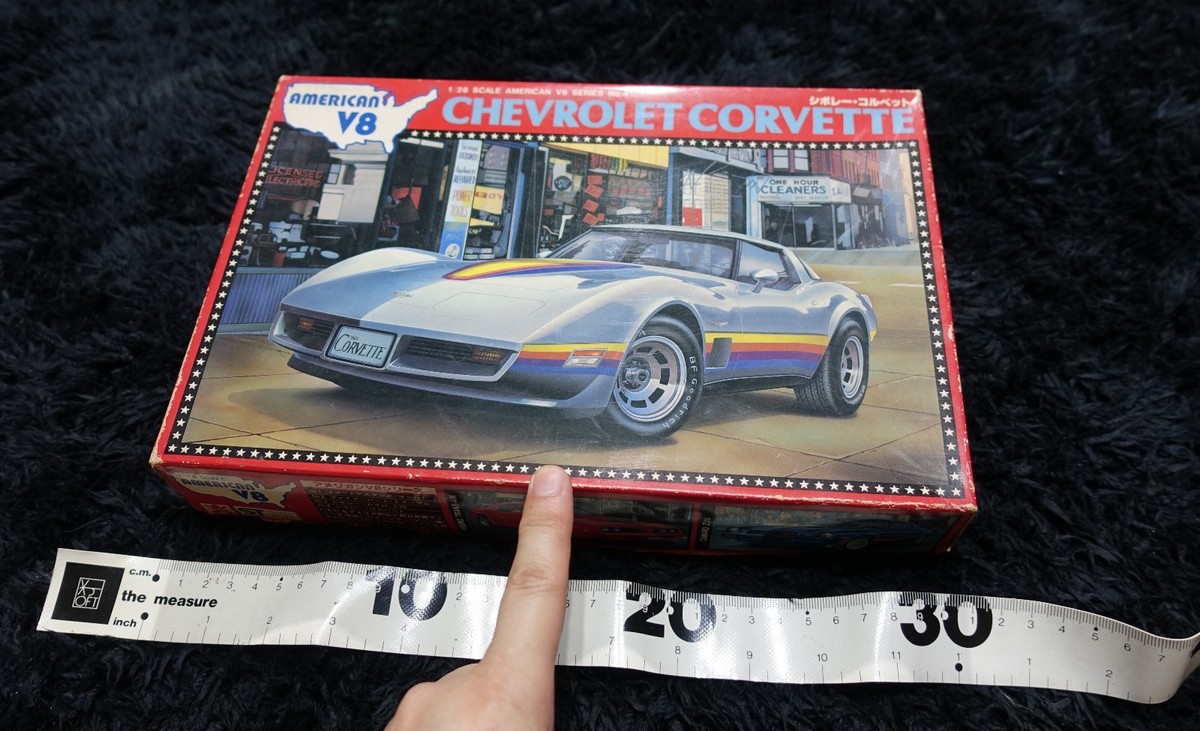 コルベットスティングレー 1/28スケール CHEVROLET CORVETTE 1