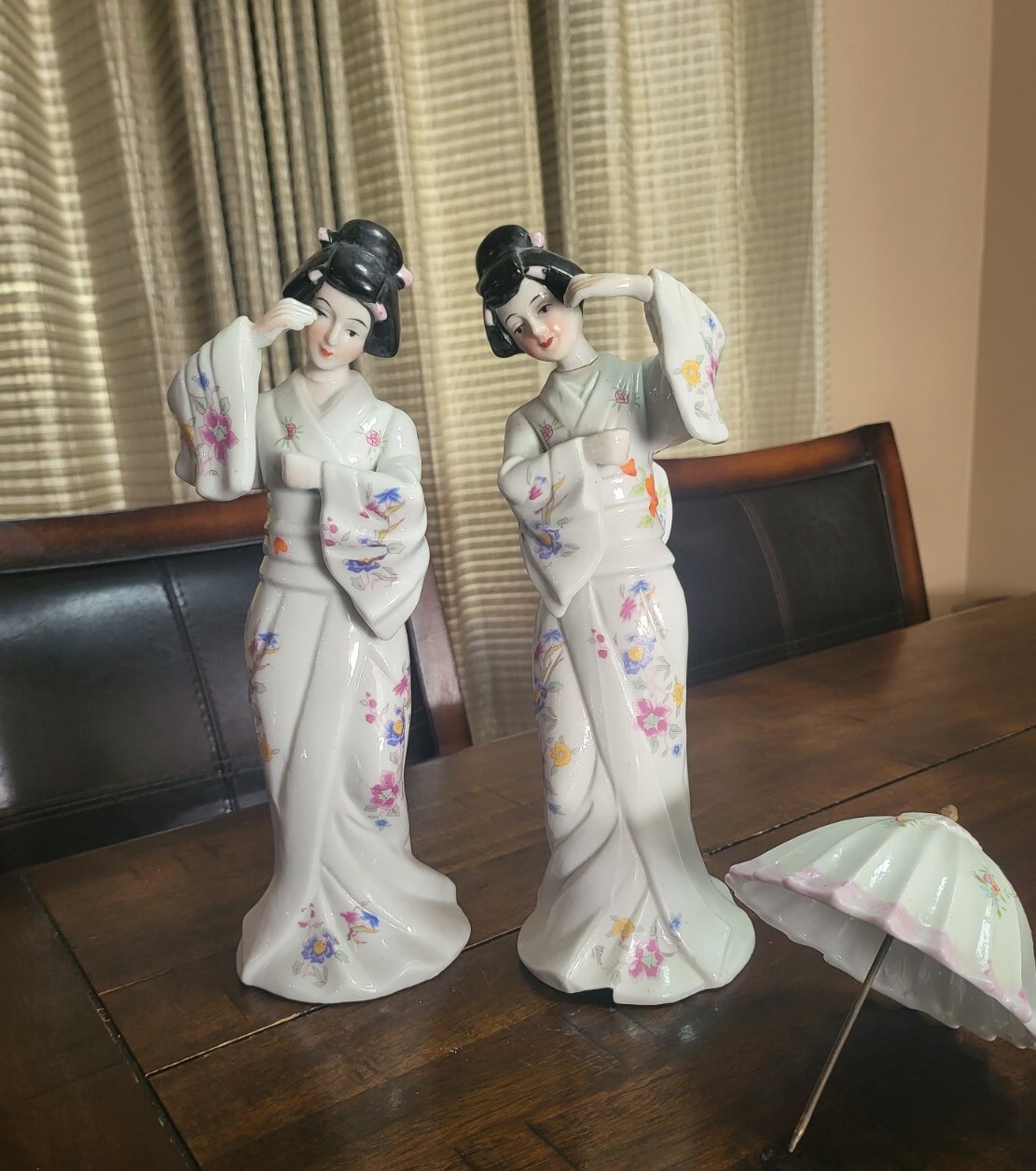 Vintage Porcelain Oriental Ladies 13" with Umbrellas Figurines (2) eBay