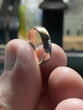 9ct Yellow Gold Unisex Wedding Band Ring Beautiful Colour Hallmarked Size K 1/2