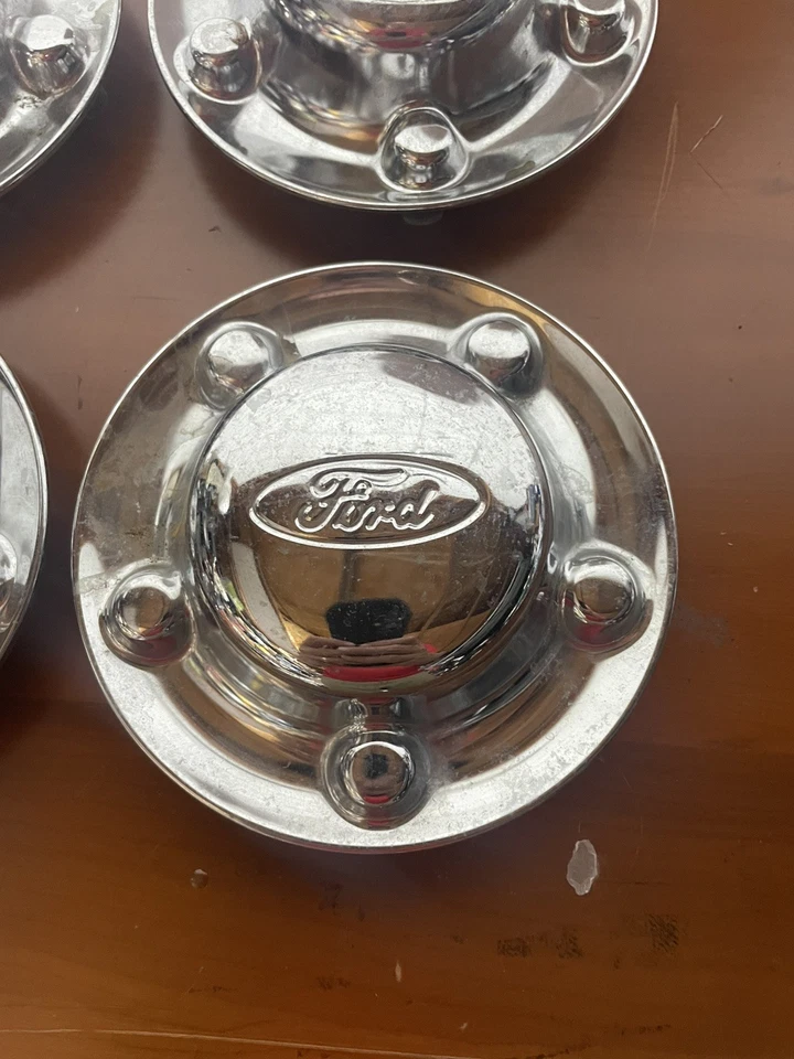 4 calotas centrais de roda Ford F150 Expedition 1999 2000 2001 2002 2003 capas - Imagem 2 de 4