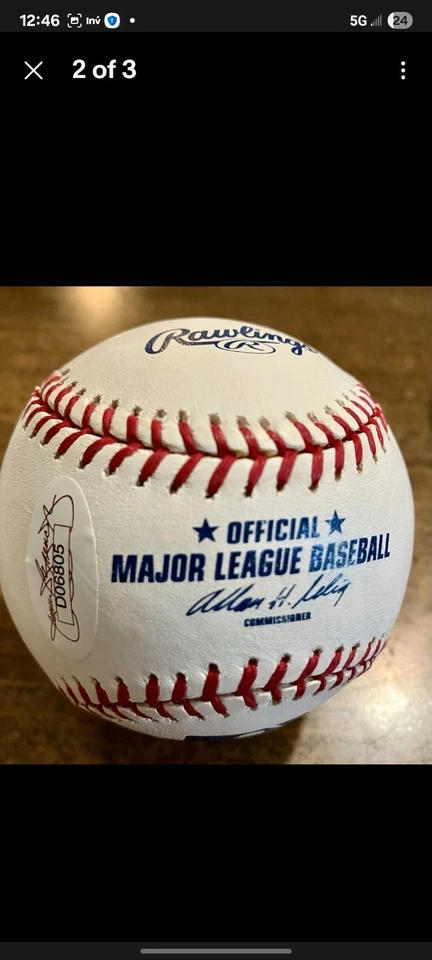 Maury Wills, segunda base de los Dodgers de Los Ángeles, pelota firmada con certificado de autenticidad de la JSA béisbol Foto 2 de 3