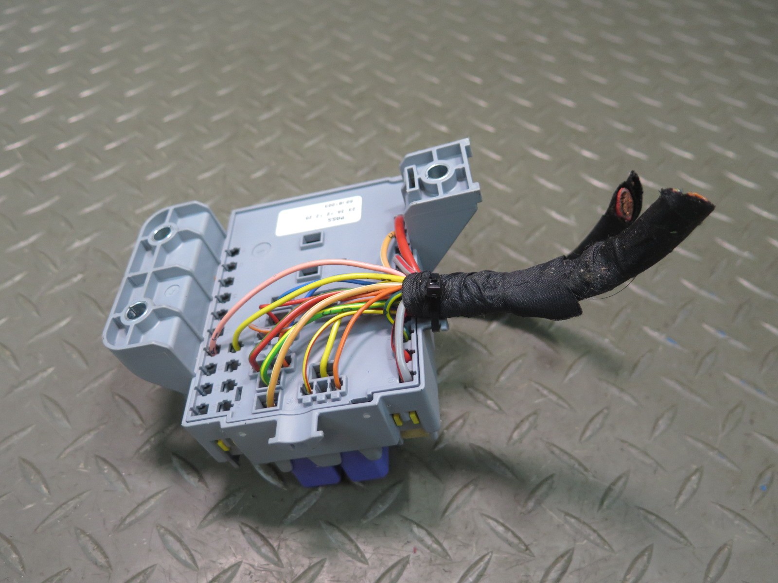 2009-2012 MASERATI GRANTURISMO M145 4.7L SAM FUSE RELAY BOX MODULE 60681003