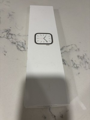 Apple Watch Series 7 41mm GPS w S/M Starlight Band