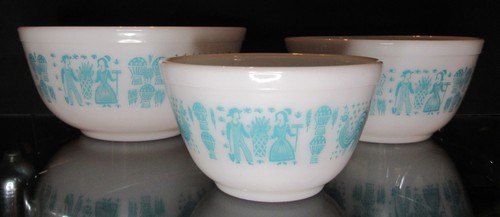 Pyrex Türkis auf Weiß Butterprint Cinderella Rührschüssel Set 3 Amish 01 02 03 - Bild 3 von 24