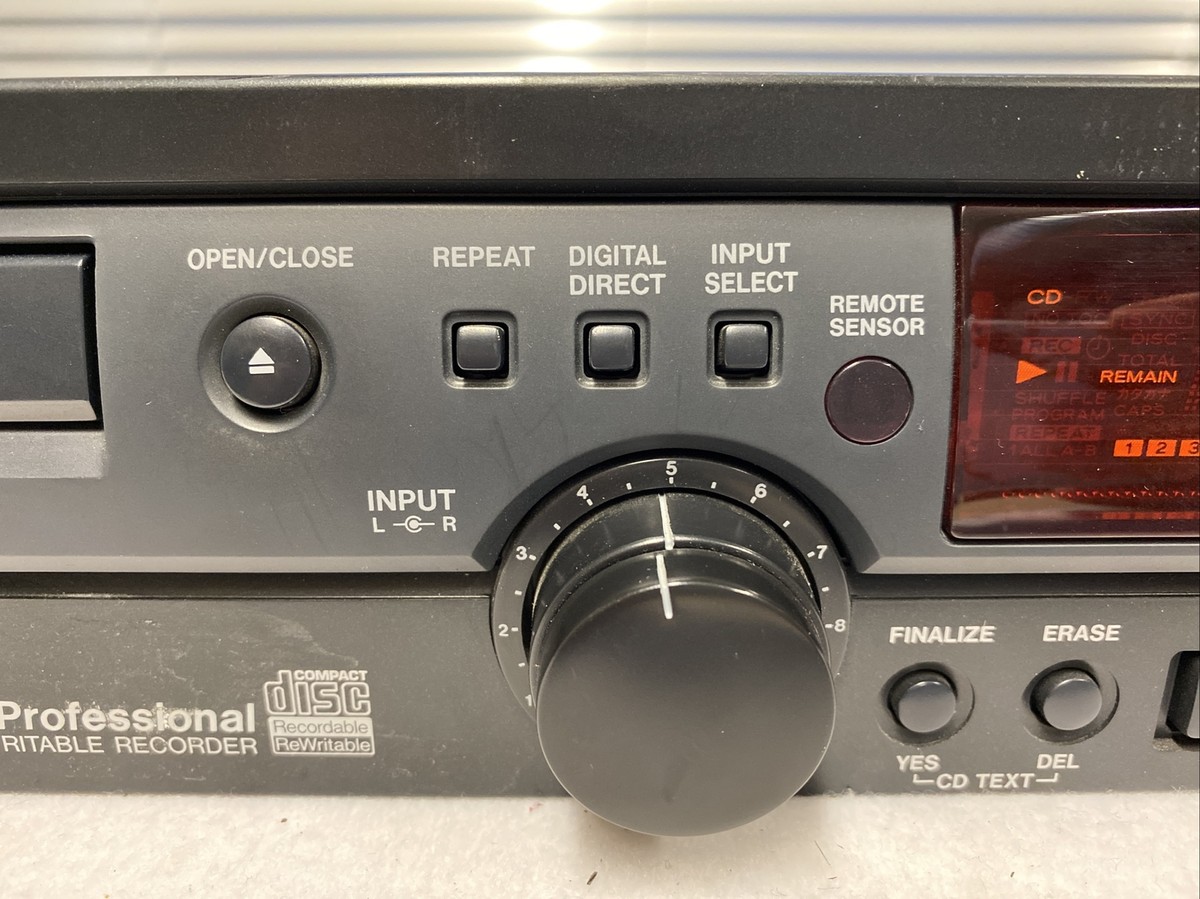 TASCAM CD-RW750 Professional CD-Recorder + CD-Player