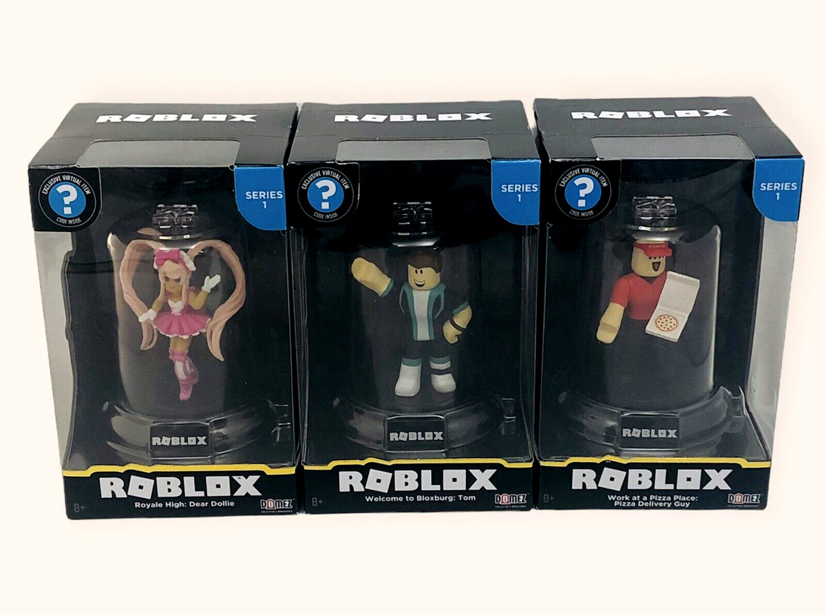 ROBLOX Series 1 Builderman action Figure mystery box Virtual Item