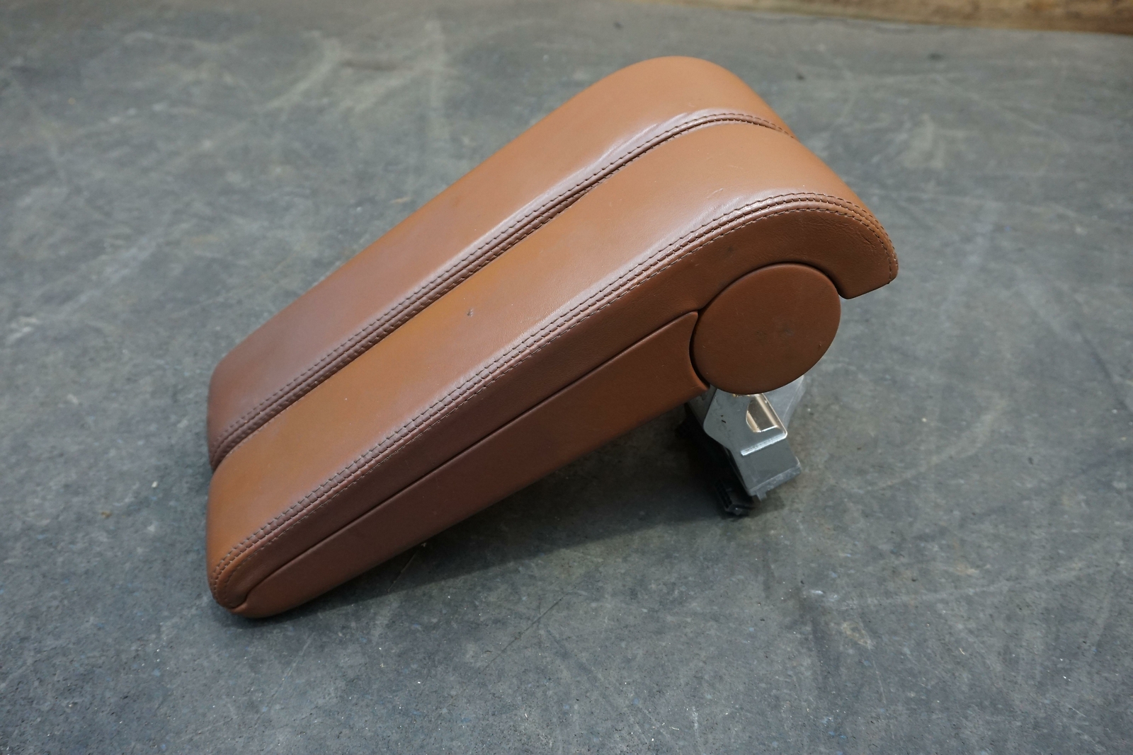 Armrest Saddle Brown 3W0864101F 3W0864101G Bentley Continental Flying Spur 06-12