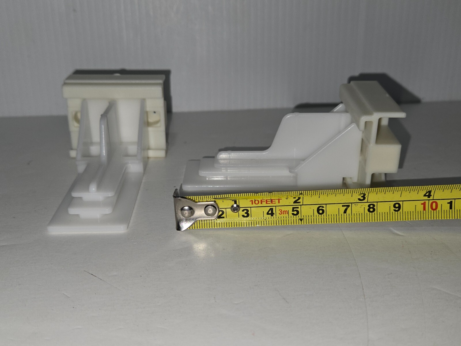 Blum 295.6400 TANDEM Series Rear Socket Mounting Bracket for Face - Natural