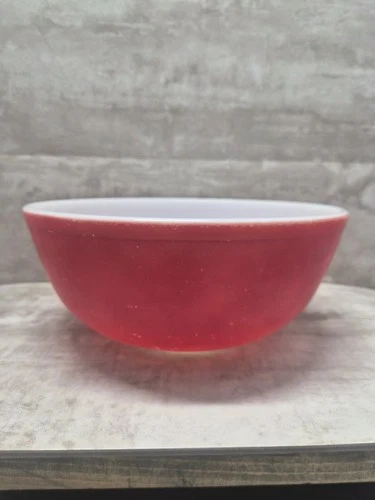 Vintage Pyrex 404 Large Mixing Bowl 4 Qt Solid Red (Friendship) - User Condition