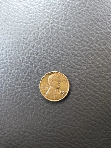 1958 D Lincoln Wheat Penny RARE Light Strike On The E.  PLU