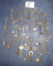 VINTAGE SKELETON KEY LOT 40 KEYS LOT E