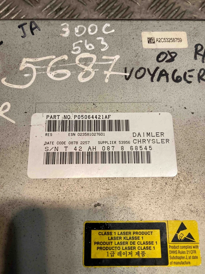 CHRYSLER 300C LX Radio Stereo Sirius CD MP3 Player Kopf Einheit P05064421af - Bild 4 von 4