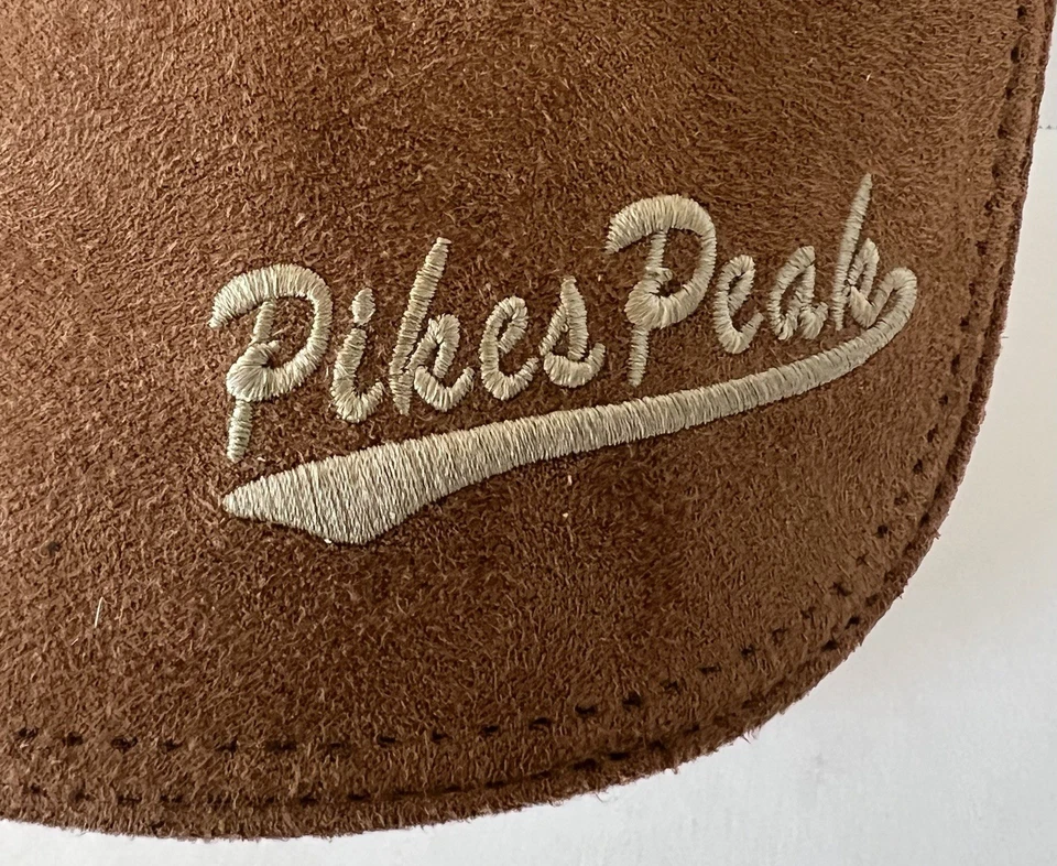 Sombrero Pikes Peak Marrón Gamuza Correa Trasera Colorado Recuerdo Turístico Foto 4 de 4