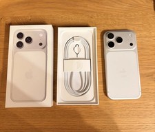 Apple iPhone 17 Pro 256GB Silver Unlocked (EXCELLENT , 100% BH, 28 cycle count)