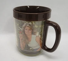 1977 CHARLIE'S ANGELS Thermo-Serv Coffee Cup / Mug Farrah Fawcett with Flower