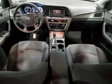 Used Front Right Door Assembly Front fits: 2017 Hyundai Sonata electric VIN 2 5t