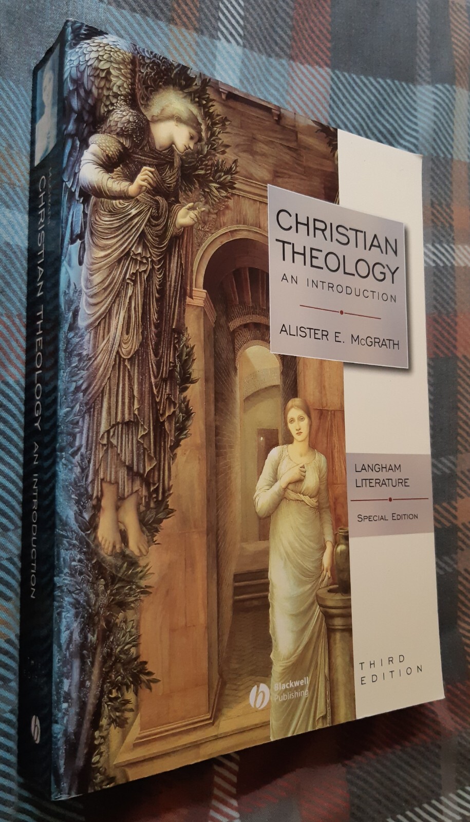 Christian Theology: An Introduction by Alister E. McGrath - Paperback, 2005