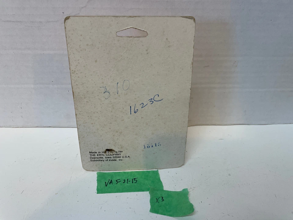 Ertl 1:64 Allis-Chalmers w/Cab Tractor Stock #1623 1203 ASST NIP L@@K - Image 3 of 3