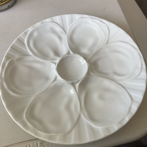 Procelian White Oyster Plate Made In France Stunning Elegant - Picture 2 of 6