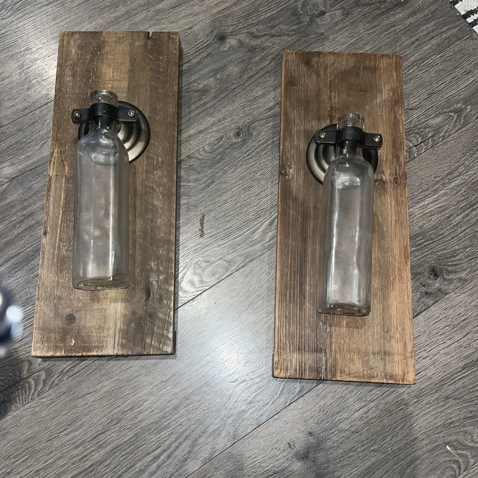 PAIR OF Rustic Wall Hanging VASE- Wood Board, Glass Bottle & Metal Clamp 15”x6” - Image 4 of 4