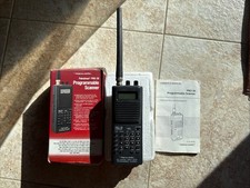 Realistic Radio Shack Pro 39 Programmable 200 Channel Hand Held VHF/UHF Scanner