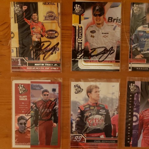 17 Nascar Racing Cards Signed/Jimmie Johnson/Mark Martin/Michael Waltrip + more - Picture 4 of 10
