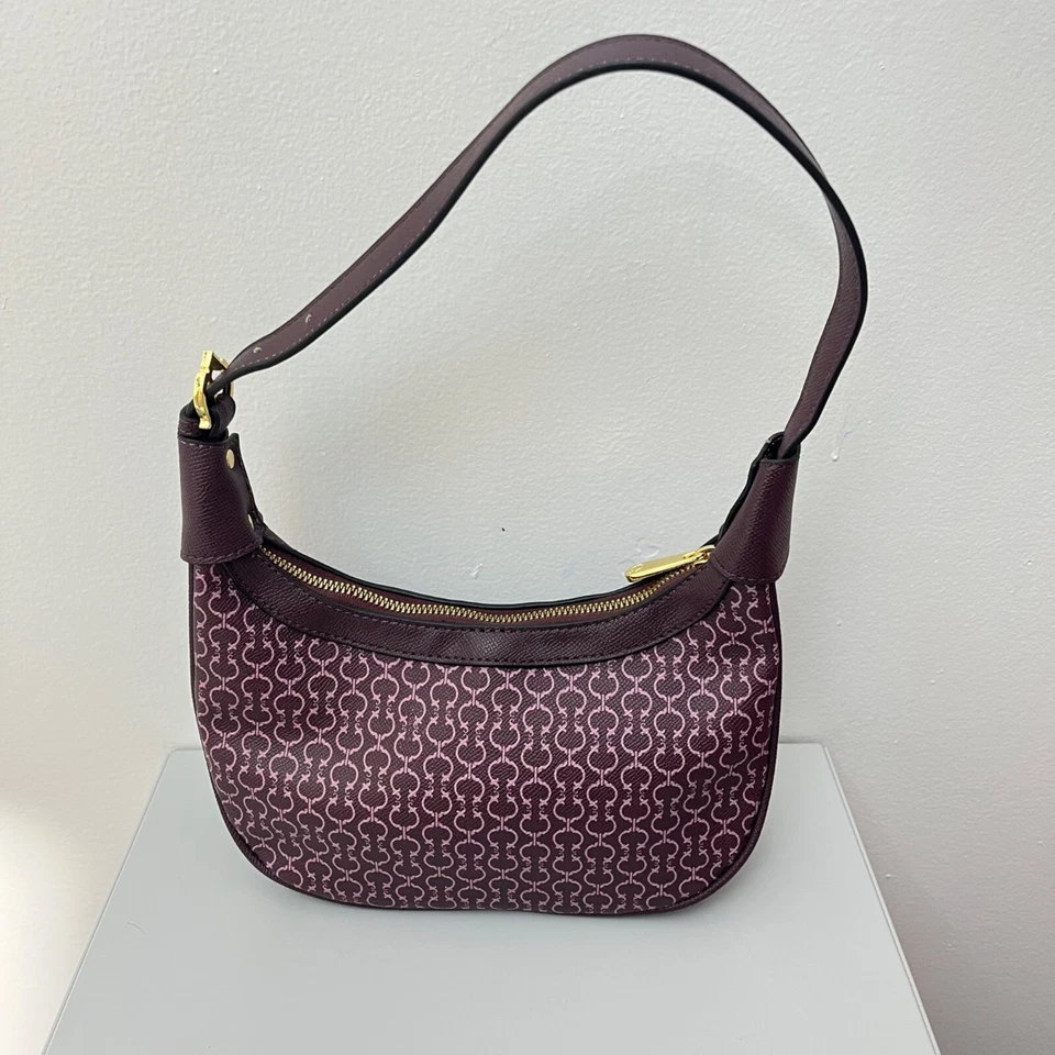 Bolso de Hombro C Wonder June Half Moon Signature (Color Púrpura/Vino) - PEQUEÑO Foto 2 de 4