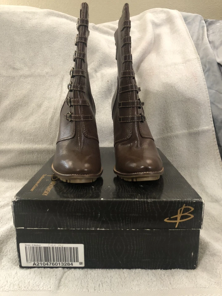 Botas B. Makowsky Talla 8M Tacón Alto Cuero Marrón BF COLLIN-En muy buena condición Foto 3 de 4