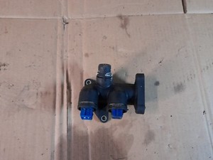 Audi A4 B5  Kühlmittelflansch Wasserflansch Flansch 058121133B