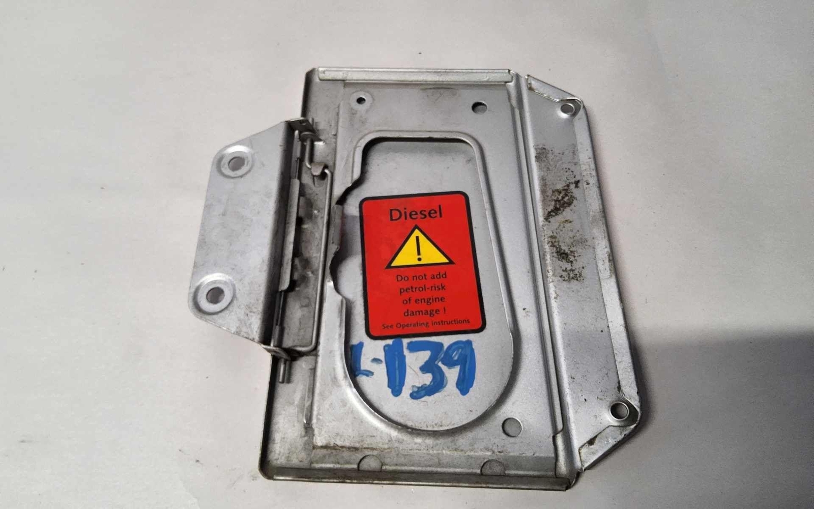 Fuel Tank Door DODGE SPRINTER 2500 03 04 05 06