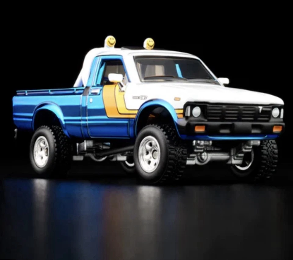 "Preventa" 2025 Hot Wheels Collectors RLC exclusivo '81 Toyota SR5 4x4 preventa Foto 2 de 4