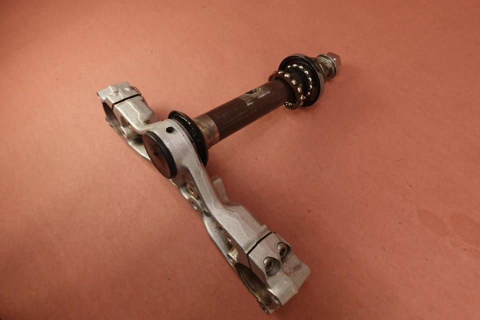 Yamaha V Star 650 XVS650 1998-2015 clásico triple árbol abrazadera inferior vástago Foto 2 de 4