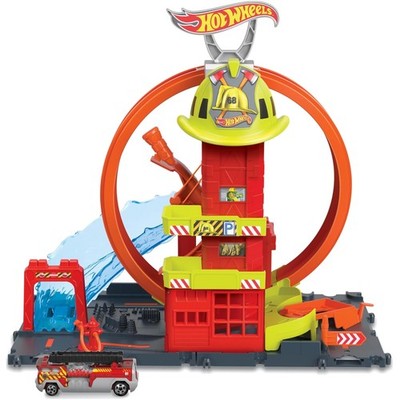 Hot Wheels City Super Loop Fire Station Playset with 1:64 Scale Fire Truck