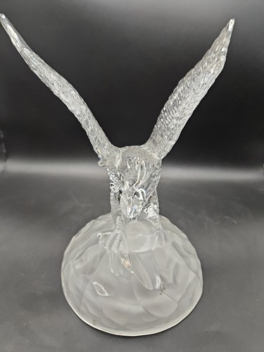 Vtg Cristal D'Arques Lead Crystal Glass Bald Eagle Figurine Frosted Base 8" - Picture 3 of 10